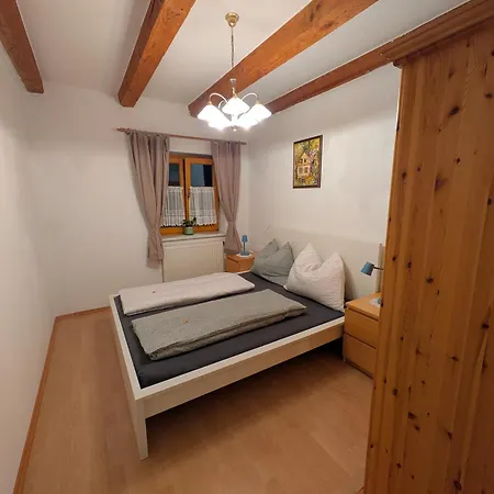 Am Dorfplatz Apartmán *