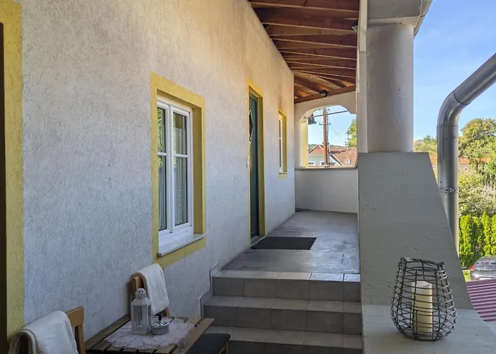 公寓 Am Dorfplatz *